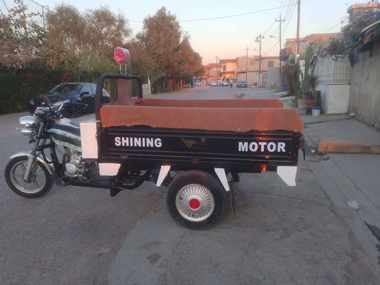 سلام عليكم ستوته للبيع اي عيب ما بيه كهربائيات شغاله ركبه شرط محرك شرط موديل 2020 السعر مليون و 75وبي مجال بسيط عنواني كركوك وهذا رقمي ***********
