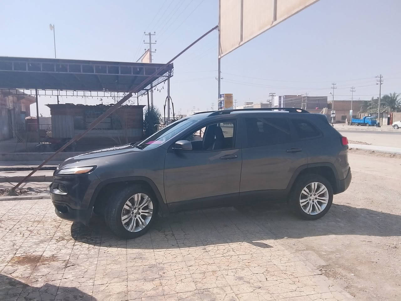 جيب بزوني لبيع رقم ذقار سياره كامل مجهزه من كلشي نضيفه بيه صبق بل بنيد  بس ما بيه شي بعد كلشي شغال موديل 16  هذ رقم ‏‪0785 667 1406‬‏.  لسعر 119 وبي مجال
