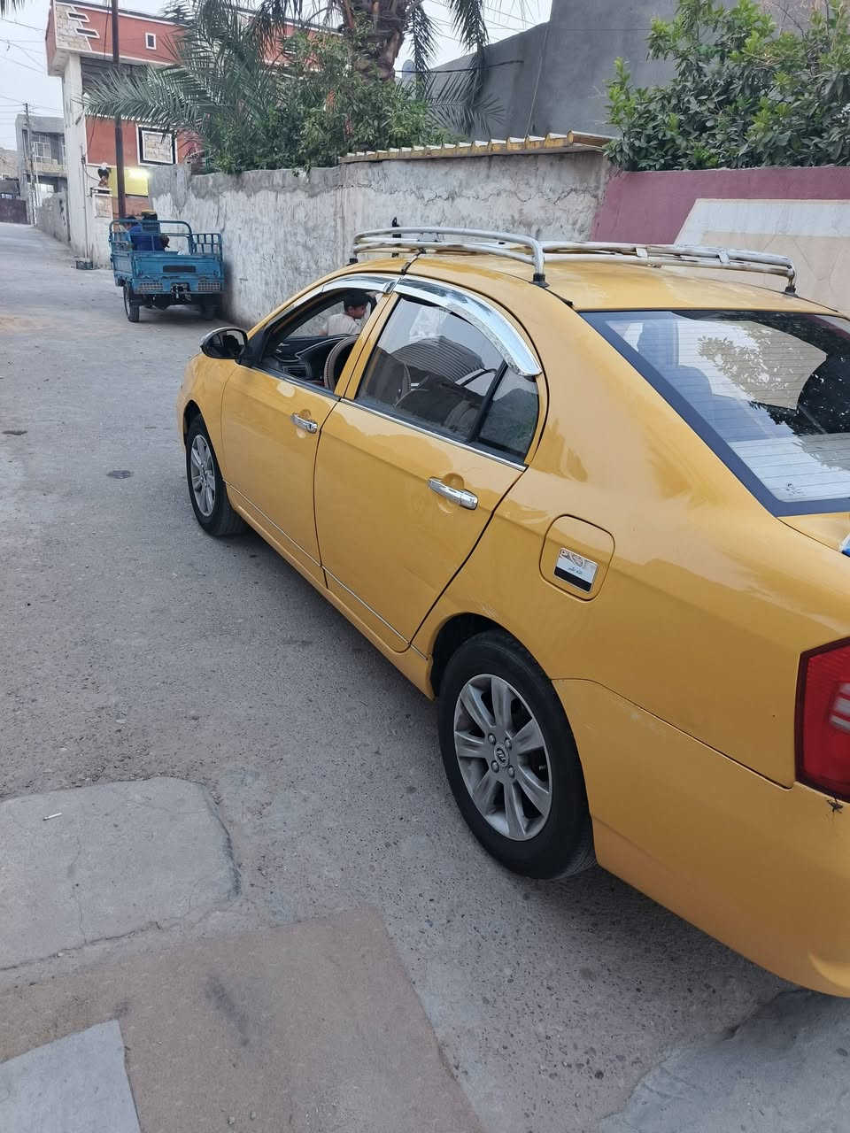 من رخصه الدمن بسبب الوعود الكاذبه سياره ليفان موديل 2011
مكينه كورلة كير عادي السياره مال جناي ماكو اي نقص بل سياره كامله من حداديه كهربائيات مكينه صدر امامي خلفي جديد شاشه تاب تبريد تتفئه سعر ٤٣بيه مجال بصيط تواصل ***********
