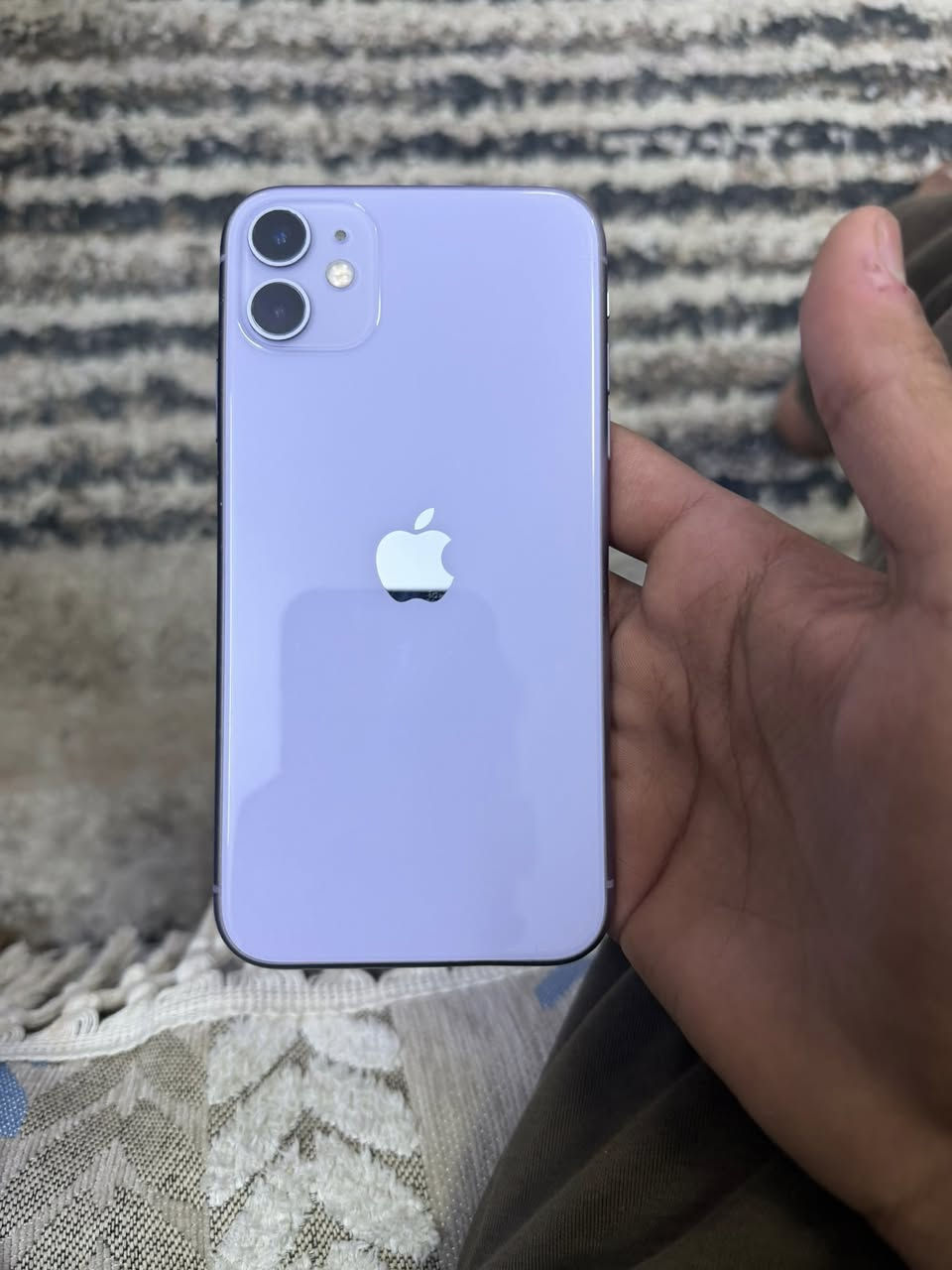 سلام عليكم 11عادي نظافة 90% ذاكرة 128 بطارية بلادية الجهاز ما مامفتوح بلادي بطارية 🔋 68 الموبايل شخط ما بي بس شاشة شخوط فقط عربي ماستر شرق اوسط نموذج M سعر 250 وبي مجال راسلني او اتصل رقمي ***********
