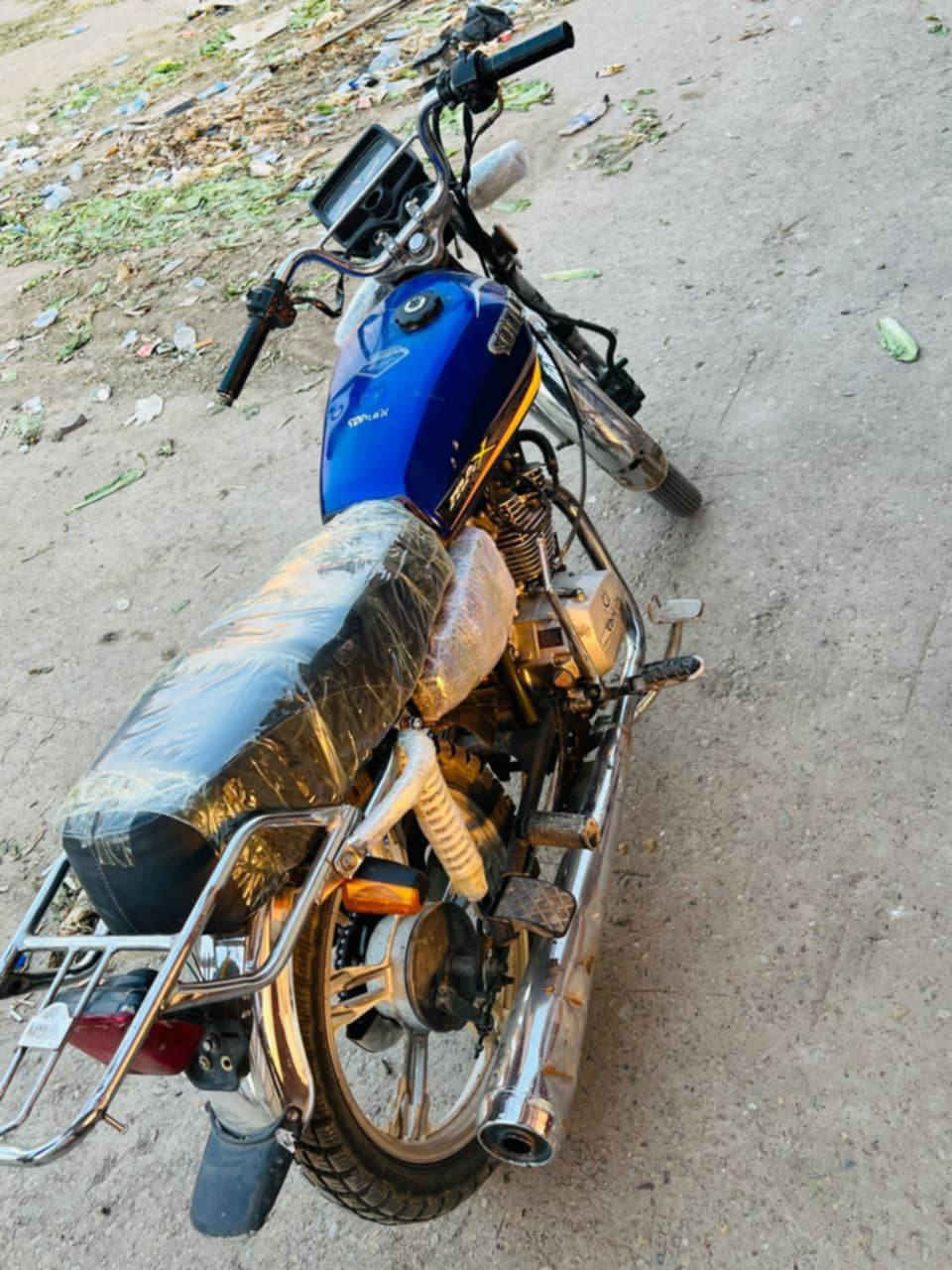 السلام عليكم
دراجه سونك 22 
للبيع السعر 400 
متواجد خاص او ***********
