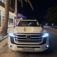 للبيع لاندكروز  VX ابريم اصلي ماشيه 70  الف كيلو. كفاله عامة ماعده الر...