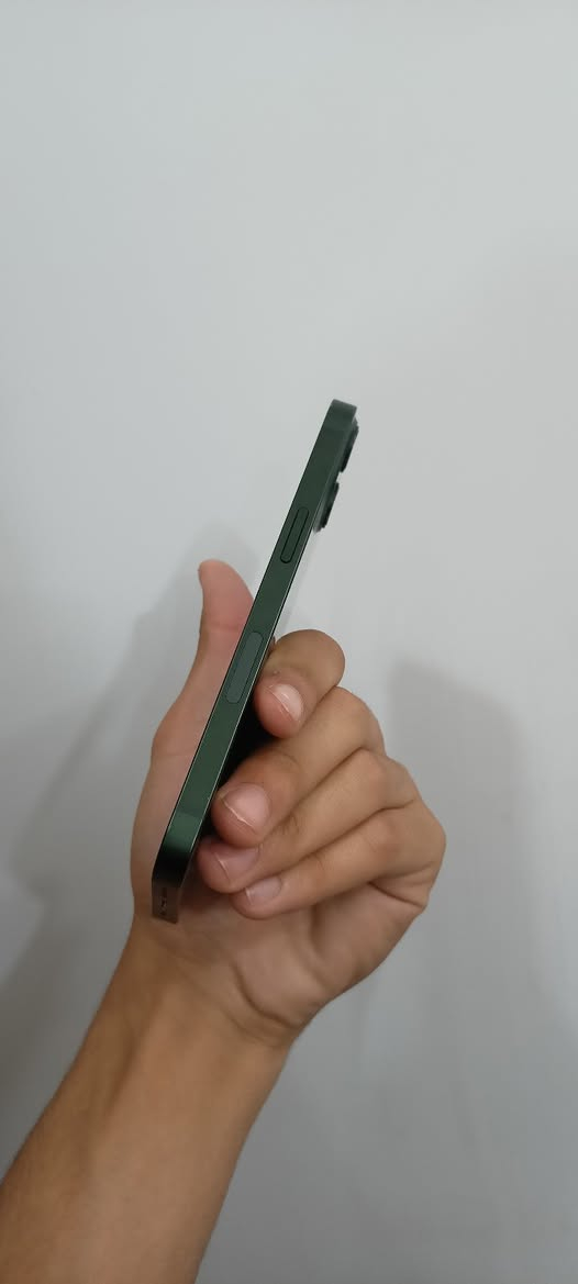 السلام عليكم 

ايفون 13
 ذاكره 128✅
بطاريه 91✅ بلاديه 
الجهاز وتر بروف بلادي مكفول حتى من الشخط وين متريد افحص
السعر 450
مكاني تكريت مجمع القريه الذهبيه
الرقم ***********
