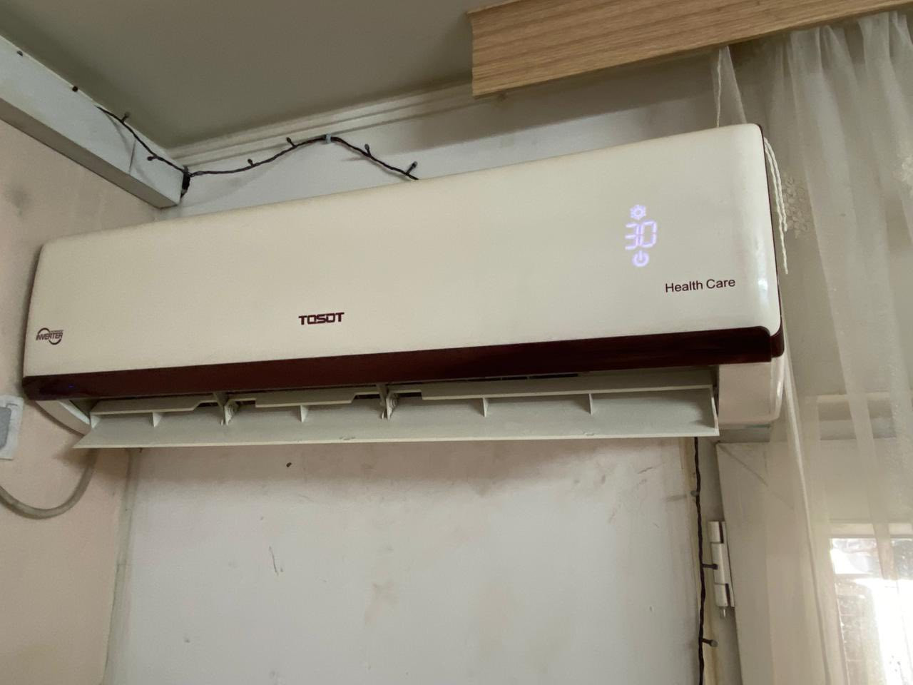 سبلت توسوت انفيرتر واحد طن  الجهاز نضيف حيل وشرط الفحص تدفاه وتبريد تفحص وتاخذه  العنوان بسمايه 
***********
