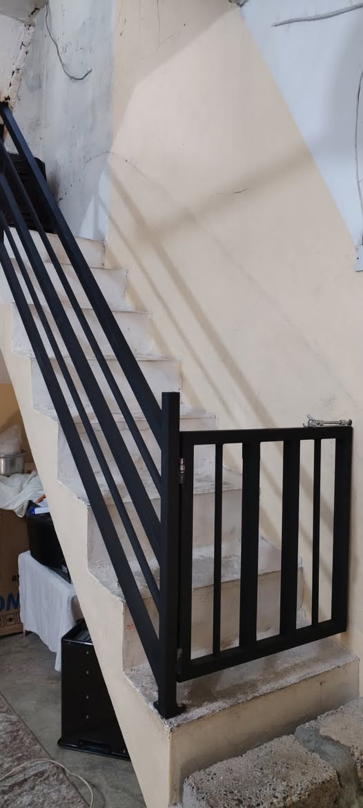 حدادة السلطان
عمالنا حسب الطلب
للطلب والاستفسار
*********** اتصال
*********** واتساب
