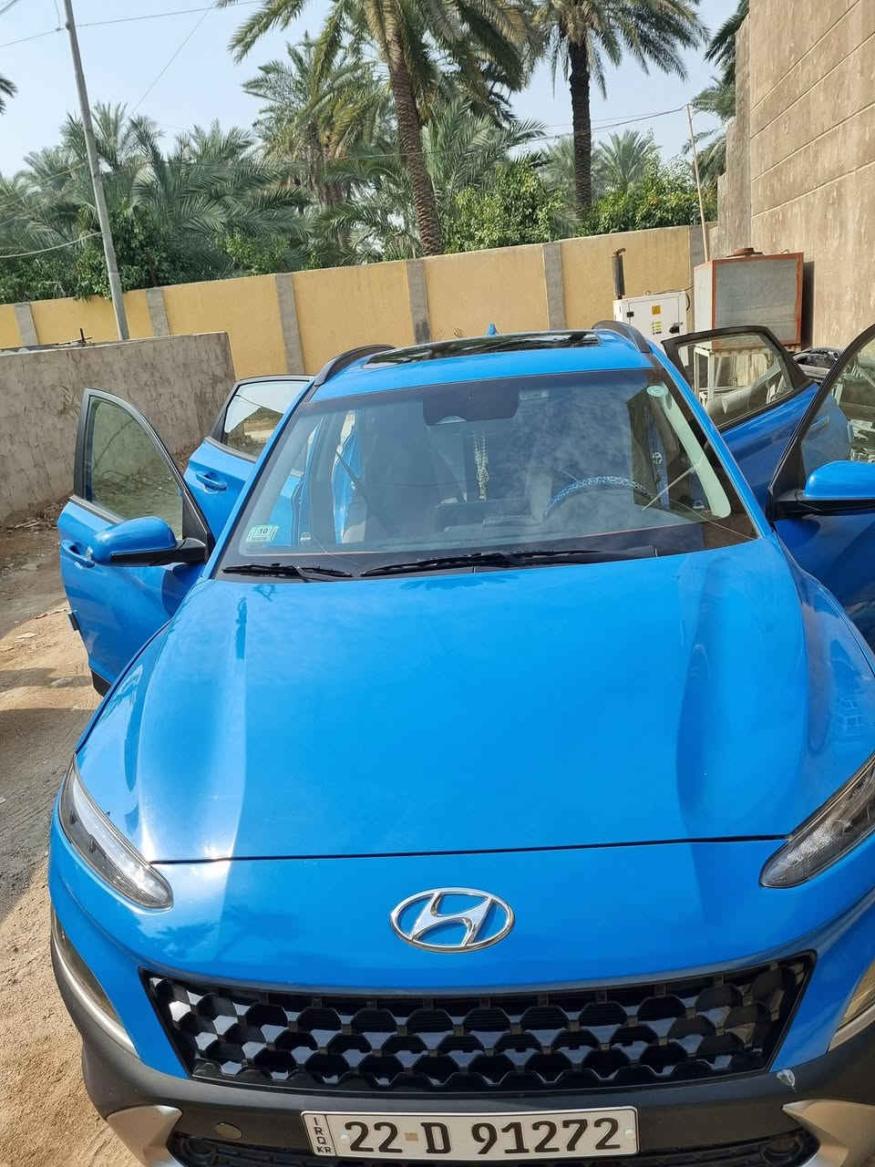 السلام عليكم .. عندي سيارة كونا لونها ازرك موديل 2022 رقمها اربيل بسمي تحويل مباشر حادثها جاملغ امامي والصندوك كلش نظيفه السعر بالاتصال على هذا الرقم *********** بي واتساب
