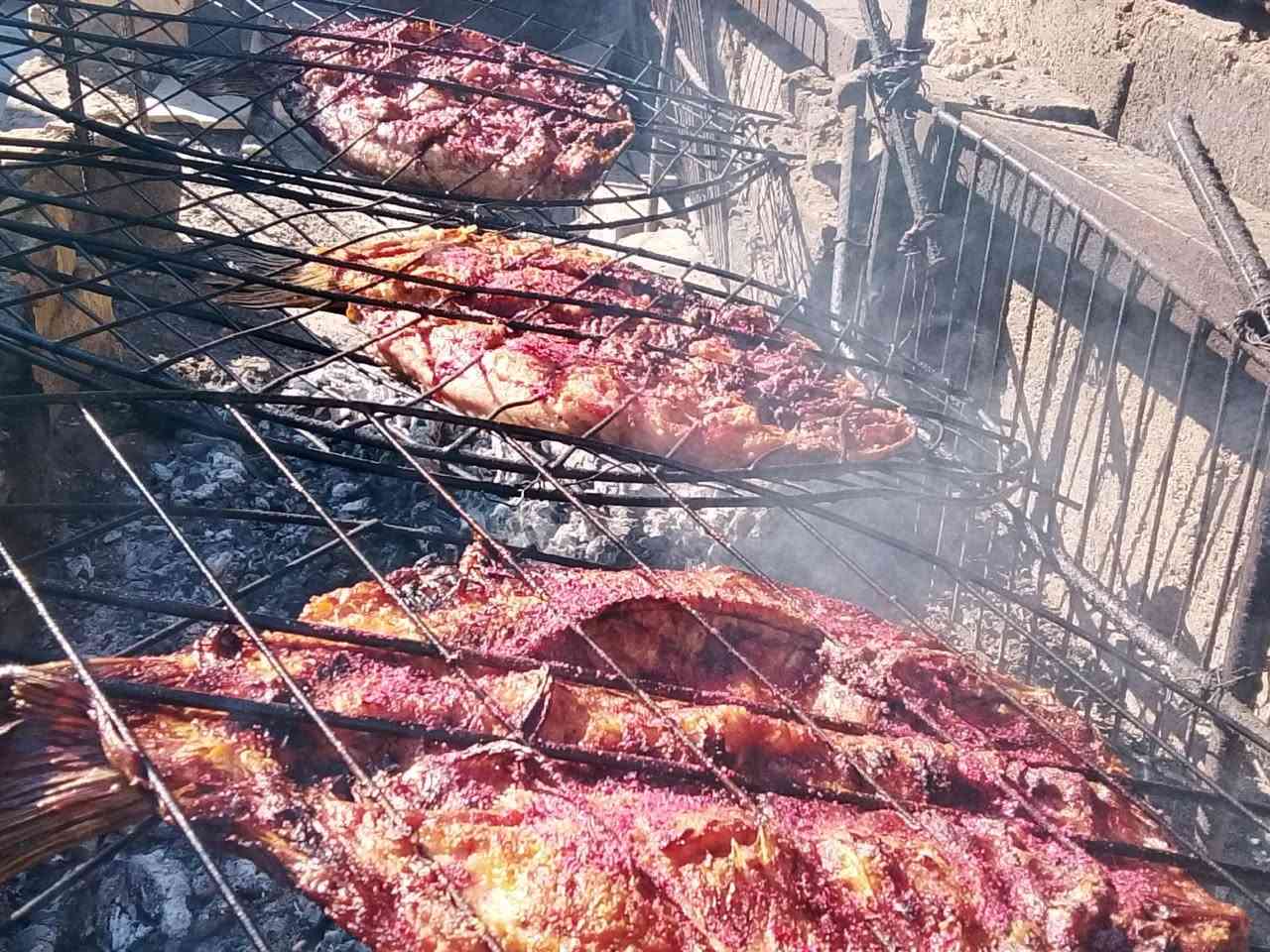 جمعه مباركه علينا وعليكم بالخير والعافية
اللهم صلِّ على محمد وآل محمد
مشويات علي الطائي نقدم للكم عروض حلوة 

دجاجة مشويه ع الفحم السعر 8 الاف دينار 

دجاجة مع تمن احمر السعر  10الاف دينار 
يتواجد 🐟 مسگوف مع تمن 17 الاف دينار 

ملاحظه الحجز قبل ساعه 

اني خادم اهالي محاويل الكرام 

متواجدين الحد ساعه 11 ليلا 

رقم الهاتف ***********

يوجد لدينا خدمة توصيل لجميع قضاء المحاويل
