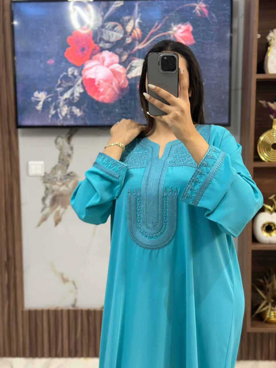 قفطان مطروز توب كريب روزا


**إذا كنت صاحب هذا الإعلان وتريد حذفه لأي سبب، رجاءا أرسل رسالة إلى الدعم الفني**