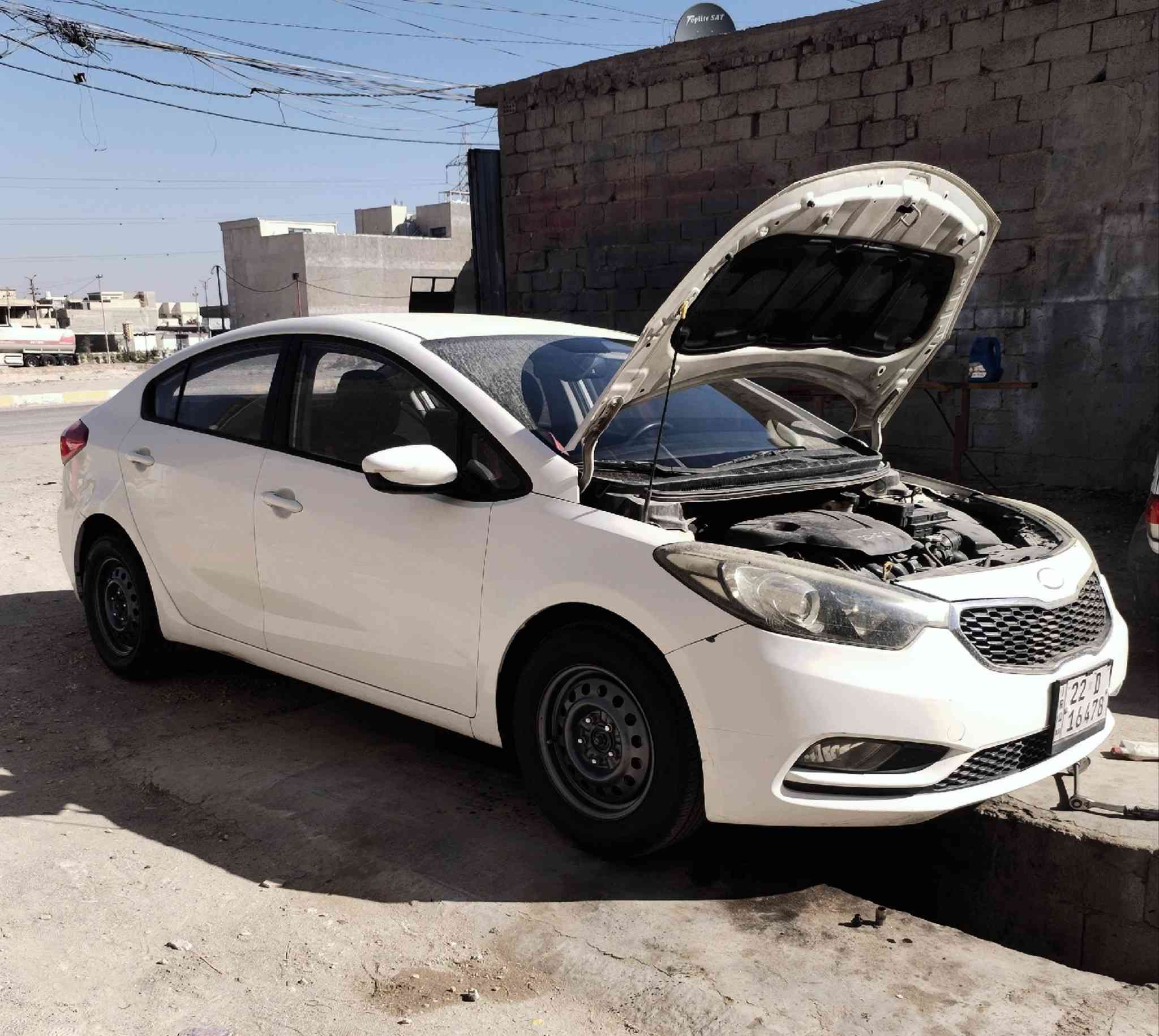 سيراتو 2014 أربيل دولي شرط المداور سنويتها لل٢٩
سلام عليكم كيا سيراتو 14  خليجي رقم اربيل دولي سنويه لل٢٩ شرط المداور 

 ماشيه ١٦٥ الف حقيقي مكينه 1600 دوش كير حداديه تبريد خير من الله بيه قطعتين ونص صبغ 
بدون دواخل ولاتبديل ثر طخه سعر 117

*********** واتساب
