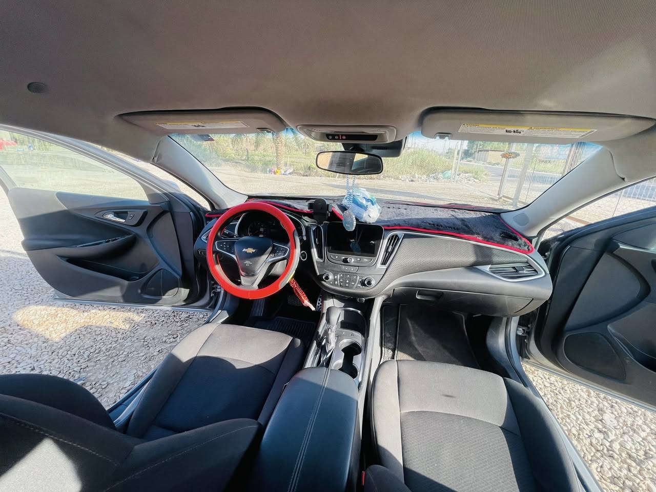 السلام عليكم ورحمة الله وبركاته
للبيع سيارة: شيفرولية ماليبو LT

الموديل: 2023

•الضرر: الجاملغ الامامي الايسر  وبنيد والقمارة مصبوغة بسبب النقل  ( مطخوخه بالنقل والصوره موجوده ) 

•الرقم: قادسية  (حرة )

•المواصفات : فول بطن من غير الفتحة 

▪️السيارة: شيفرولية ماليبو لون رصاصي

▪️المحرك: 1.5L توربو (اربعة سلندر)

▪️العداد: 62 كيلو حقيقي 

▪️حجم الويل: ويل كب حجم 17 مع طقم تايرات بحالة ممتازة

▪️بصمات عدد 2 للأبواب مع بصمة جنطة وبصمة تشغيل

▪️لايتات اصفر مع كشافات دعامية LED

▪️شاشة الدشبول حجم كبير (ايباد) للتحكم بأيعازات للسيارة

▪️كامرة خلفية دوارة اصل مع الستيرن

▪️كشنات السيارة مخمل اسود 

▪️تدفئة لكشنات المقدمة 

▪️تحكم فول كهرباء لكرسي السائق

▪️قطعتين تبريد امامي وخلفي

▪️ تشغيل عن بعد

▪️سستم صوت 

▪️تحكم ستيرن جهتين بلوتوث وحاكية وكروس سرعة وتحكم صوت وتحديد مسار 

▪️نظام ABS مانع انزلاق

▪️السيارة جديدة دخلته للعراق بشهر 6-2025 

السعر : 128 ورقة وبيهة مجال 

 

الاتصال على: ***********
