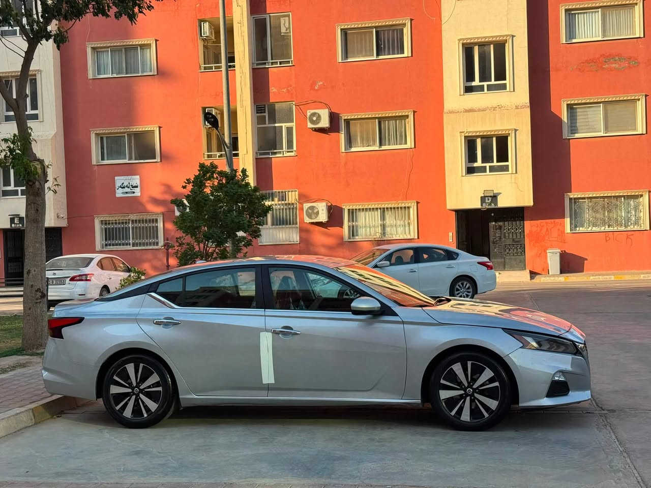 السلام وعليكم
بدون مرواسه فقط بيع 
اقره التفاصيل كامل واتصل بخدمتك
Nissan Altima 2022 SV
السيارة بجم كبس
فقط بابين صبغ بدون دواخل
مع حالوب خفيف فقط بالسونار يطلع
ايرباك فقط برده طاك ومرجع بلادي
ماشيه ٩٥ الف ميل
رقم اربيل بأسمي تحويل ثاني يوم

السعر (١٤٠) 💰💰 قفل قفل بدون معامله 🔒🔒

عنوان قضاء كلار

***********
***********

