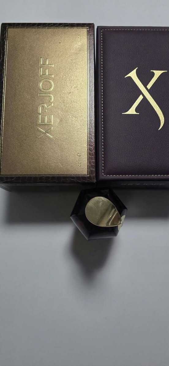 السلام عليكم 
مزاد على مجموعة عطور اقراء التفاصيل في الاسفل

1. Alexandria II – 35–37 مل
عطر فاخر شرقي خشبي، ثبات وفوحان قوي جدًا

2. Bvlgari Aqva Pour Homme Marine Toniq – 65 مل
عطر صيفي منعش بنفحات بحرية، فوحان جيد جدًا

3. Ana Al Arabi – 79 مل
عطر رجالي خشبي بخوري، طابع شرقي قوي وثبات واضح

4. Goudh Extrait de Parfum – 1.5 مل
عطر مركز جدًا، عود غني وثبات عالي

5. Goldfield & Banks Australia – 8 مل
عطر نيش فاخر بثبات متوازن

6. Twilly d’Hermès – صابونة معطرة للجسم
تعطير ناعم بنفحة عطرية راقية

يبداء المزاد من 80$ المرافعة 5$ او 10$
موكل بالنشر العطور اصليه وضمان الفحص


**إذا كنت صاحب هذا الإعلان وتريد حذفه لأي سبب، رجاءا أرسل رسالة إلى الدعم الفني**