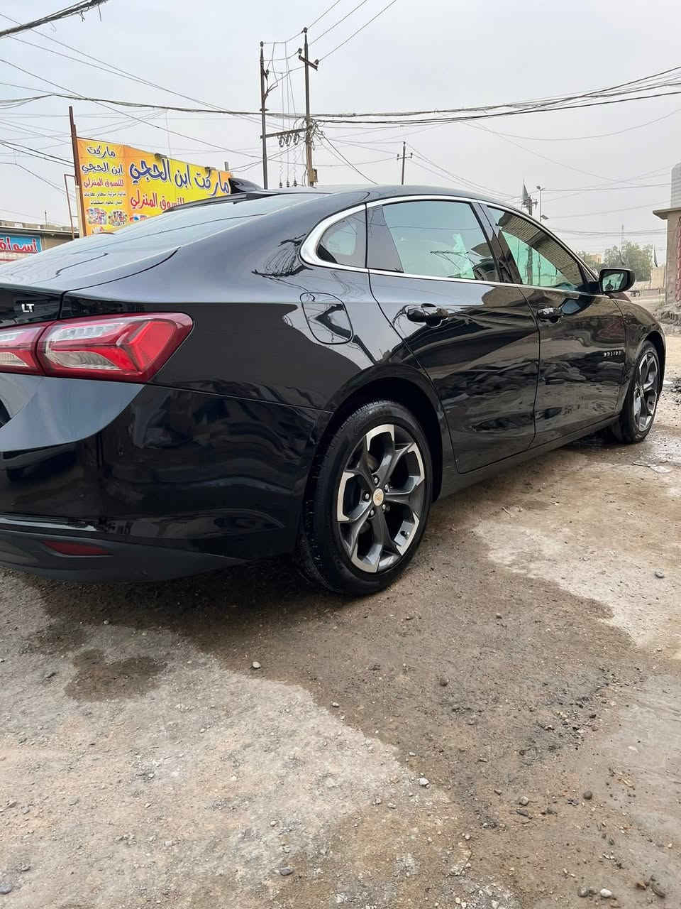 سلام عليكم 
السعر 112 وبيها مجال 
ماليبو 2022 معوقين بغداد. 
LT ماشيه 65 الف 
حادثها فقط البنيد نفسه معمر والجاملع بارد  
صور الحادث مرفقه 
السياره خير من الله كلها بلاد 
رقمي *********** 
عنواني بغداد حي اور 
والمعوق جاري
