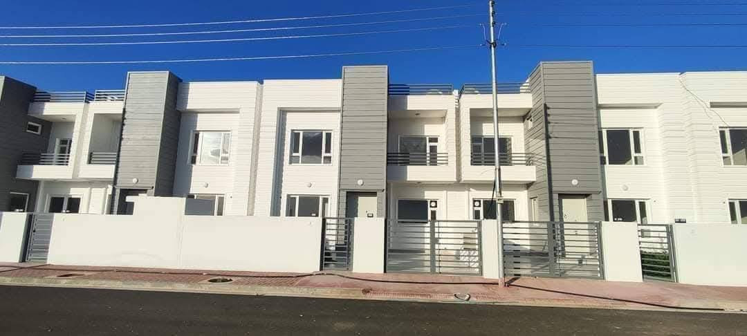 خانوی مامۆستایان (پسولەی بەلاشە)بۆ فرۆشتن تەنها پارەی قیستەکانی دەدی یەک قات و دوو قات نرخی پسولەی بەلاشە بۆ زانیاری زیاتر پەیوەندیمان پێوە بکەن ***********
