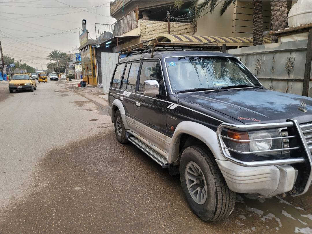 للبيع باجيرو ٩٣ كير ومحرك vvt3000 تخم تاير جديد باتري جام كهرباء شاشة وكامرة جديد سنوية بسمي رقم بغداد انكليزي  السيارة موجودة ببغدادالسعر ٦٥ للاستفسار الاتصال ***********
