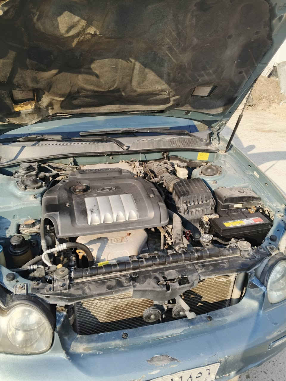 السلام عليكم
سوناتة 2005
كير محرك جديد محرك 2000
تبريد ثلج 
تخم تاير 
باتري جديد 74امبير 
صدر امامي خلفي جديد
السعر 71
سيارة بسمي شرط التحويل مباشر 
مكاني بغداد الزعفرانية شارع الربيع بيت بنية  ***********
