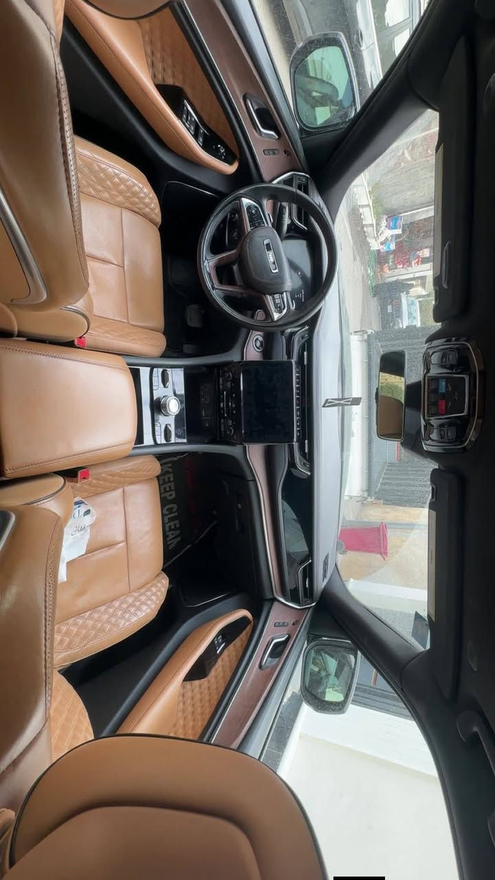 السلام عليكم جيب ٢٠٢٢ سومت اعلى فئة فول مواصفات حادث جاملغ وبنيد مكان مدينة الصدر  *********** بيع او مراوس باقل السعر 30
