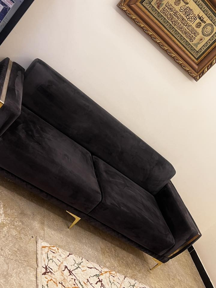 اثاث للبيع 
قنفات زان ١٠مقاعد.   
 تخم تركي سرير ٨مقاعد  
غرفه نوم تركيه ١١قطعه  سرير مخزن  
للاستفسار***********
