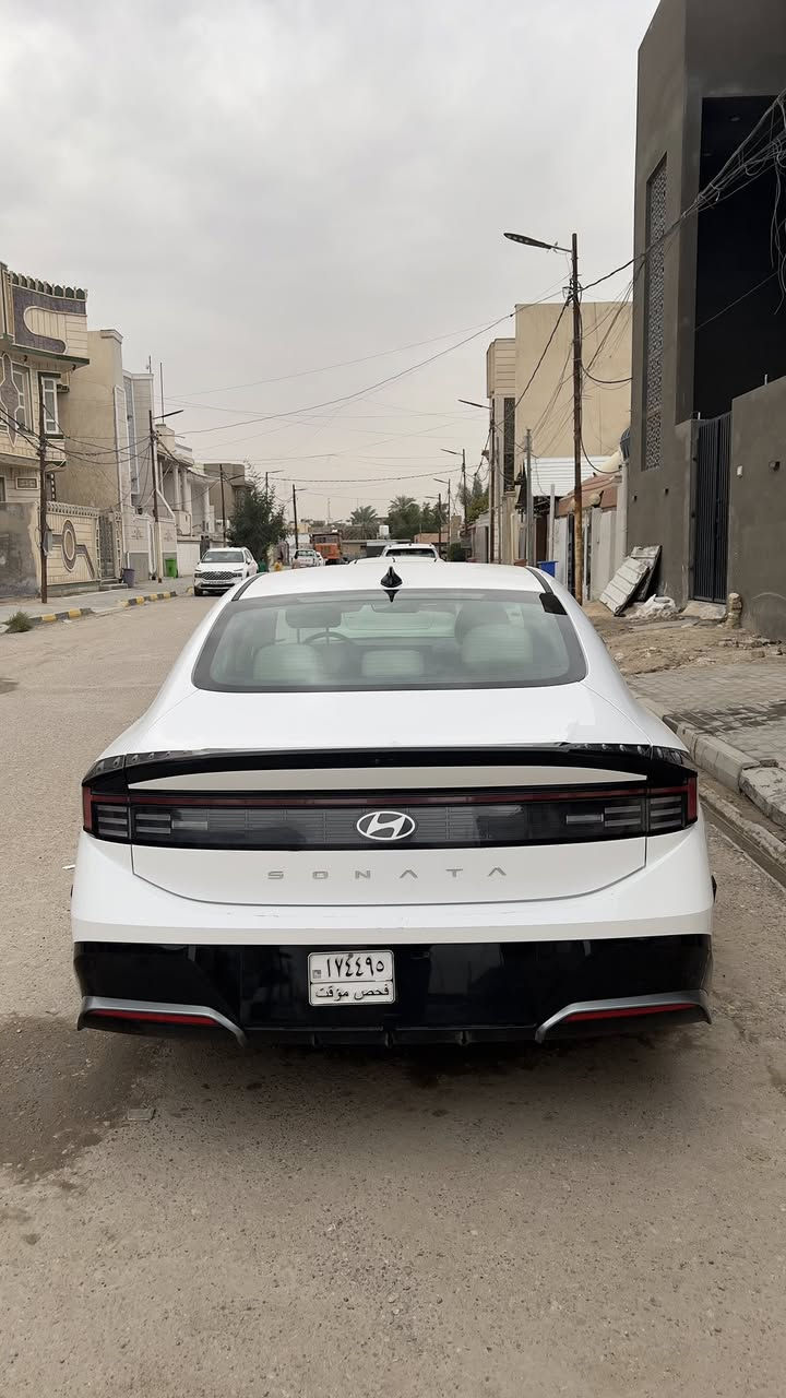 مراوس ب سوناتا هايبرد فقط او بيع ٢١٠
سوناتا SEL 2025 - وارد أمريكي / محرك 2.5/
كير 8 نمر
المواصفات:
• تشغيل عن بُعد
• دخول وتشغيل بصمة
• نظام النقطة العمياء
• رادار أمامي + فرملة طوارئ تلقائية أمامي وخلفي
Apple CarPlay شاشة كبيرة تدعم •
• كرسي السائق كهربائي
• تدفئة للمقاعد الأمامية
• منافذ شحن خلفية
• الزجاج الأمامي (السائق + الراكب) دبل جام
• محرك 2.5 طبيعي - مرغوب
• كير 8 نمر - اقتصادي 
مراوس ب هايبرد فقط  
الحادث فقط مقدمة البنيد كما موضح بالسونار بدون دواخل (ايرباك الدركه طاك)  ماشية ٣١ الف 
رقم هاتف ***********
مكان سماوة
