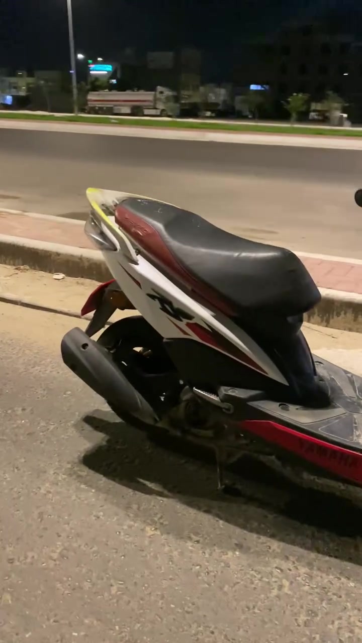 عليكم ماكس مضلع حديث الدراجه نوزل دراجه تحجي كدامك كفاله عامه المحرك صبانه ما محطوطه علي جيب فيتر وتعال افحص كهربائيا شغاله  ختم واحد المحرك شلعه ومعدل مابيها ولا نقص فقط بنزات بريك السعر 950وبيهاا مجال للشرايه مكاني بصره حي الاصدقاء رقمي  ***********
