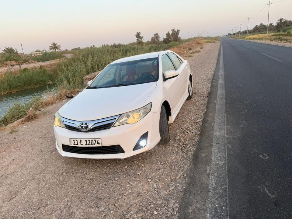 السلام عليكم كامري للبيع 2012 خليجي مكفوله من الصبغ وتبديل تحويل نفس اليوم سياره نضيفه مال بيت ماشيه 165 حقيقي محرك 2500 السعر 160 وبيه مجال  مكان سياره ديالى بعقوبه 

‭٠٧٧٠ ١٩٨ ٨٦٤٠‬
