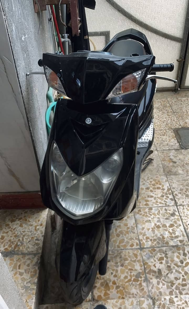 الله يساعدهم 
سكنس فحل دراجه كامله كلها اشاير رباعيه مكينه خرسه شلعه معدل تآكل الكاع دراجه مال جناي مكانها بصره ياسين خريبط 
***********
