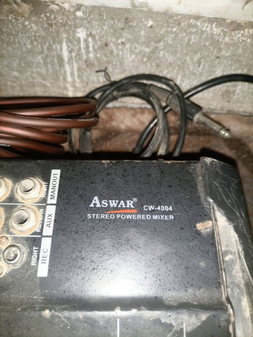 السلام عليكم
مكسر صوت مال سماعات يفيد المواكب شغال ع الفحص كامل سعر 100وبي مجال قليل عنوان بغداد الحسينيه الراشدية رقم ***********
