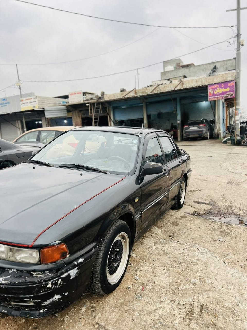 گلان مۆدیل ١٩٩٢ فول سلایت گێر حادی بێ لێدران سەیارەیکی جوان و خاوێن بێ کیشە سحری ٣٥ وەرەقەو معامەلە 
رەقەم مۆبایل *********** أربيل, العراق
