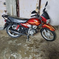 دراجه للبيع نضيفه ومرقمه بسمي بساع احول للشاري 07805088504