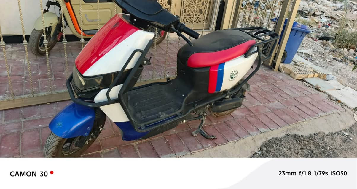 سگنس كهربائي
سبع بطاريات 
84 فولتية 
مستعجل ع بيعتها السعر 500 
المكان بغداد الكاظمية 

***********
