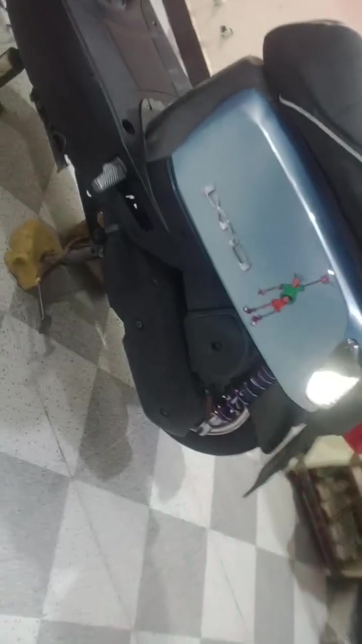 السلام عليكم دراجه ماكس بوليسي للبيع دراجه مكفوله كفاله عامه دراجه حلوه نظيفه ما مفتوحه شوف كدام عينك موديل 11 السعرمليون وبيها مجال مكاني بابل قضاء القاسم اتصل على هذا الرقم،***********
