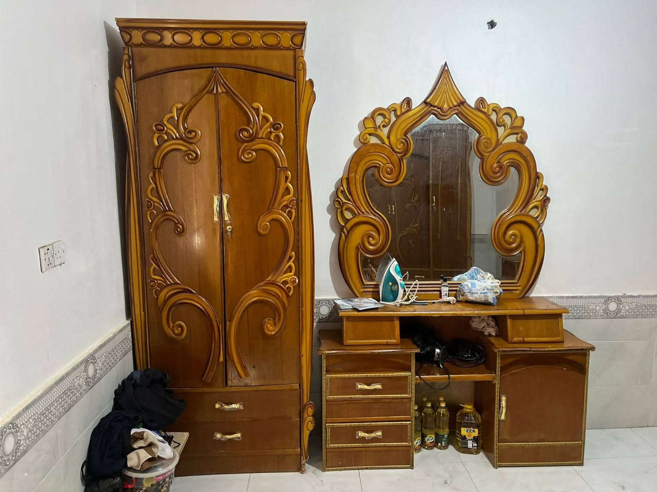 يوجد غرفه نوم عراقيه حطاطه صاج  السعر 750 وبيه مجال العنوان قضاء الرمانة الاتصال ***********
