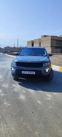 للبيع او المراوس حسب القناعة   جيب كومباس فئة Sport نصف فول ٢٠١٩ رقم ذ...