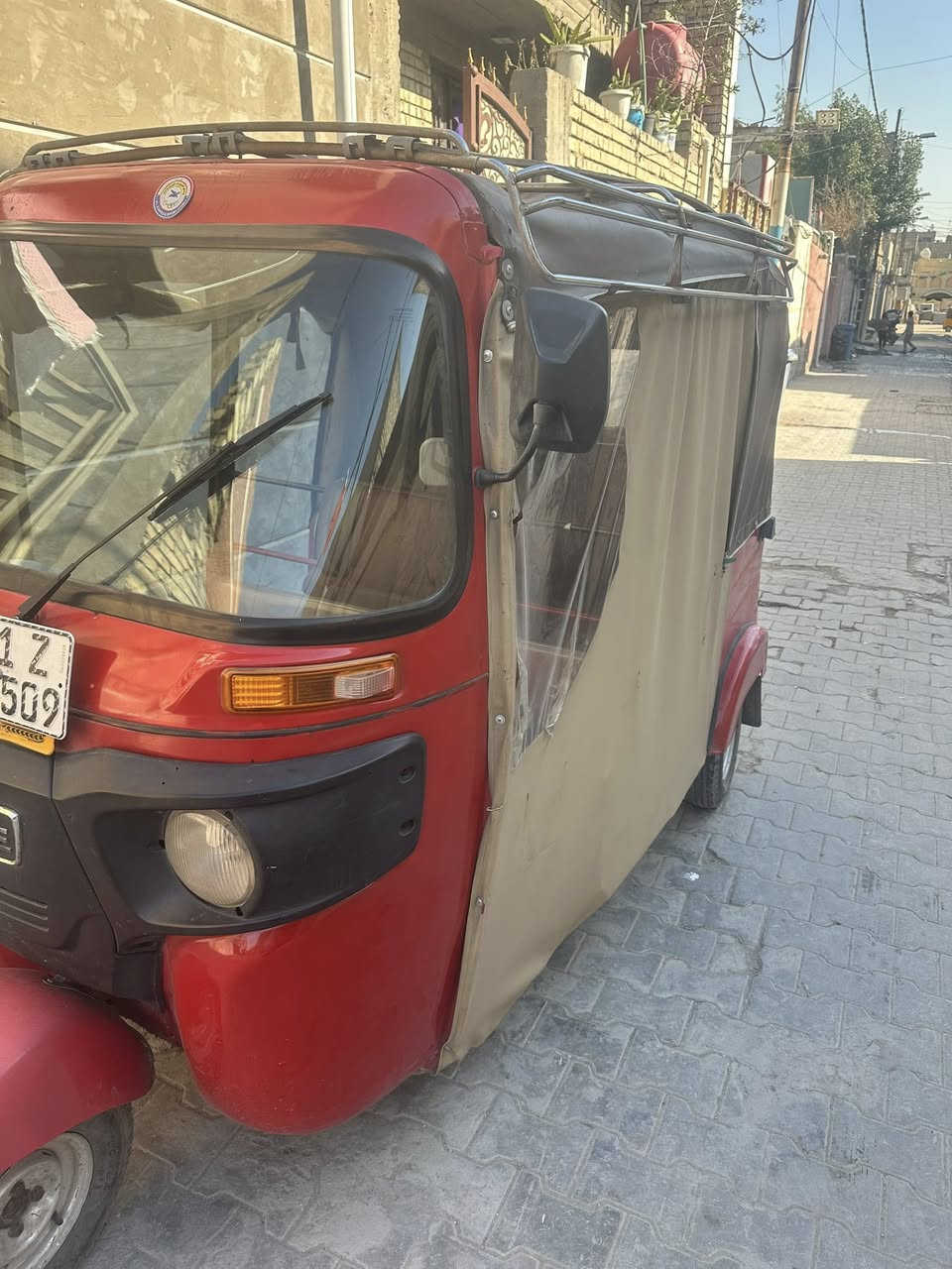 سلام عليكم تكتك للبيع مديل 2018 بسمي سنويه ورقم تحويل مباشر سعرها (5250) مكينه مال عشرين كبل للشغل مكان بغداد مدينه الصدر ***********
