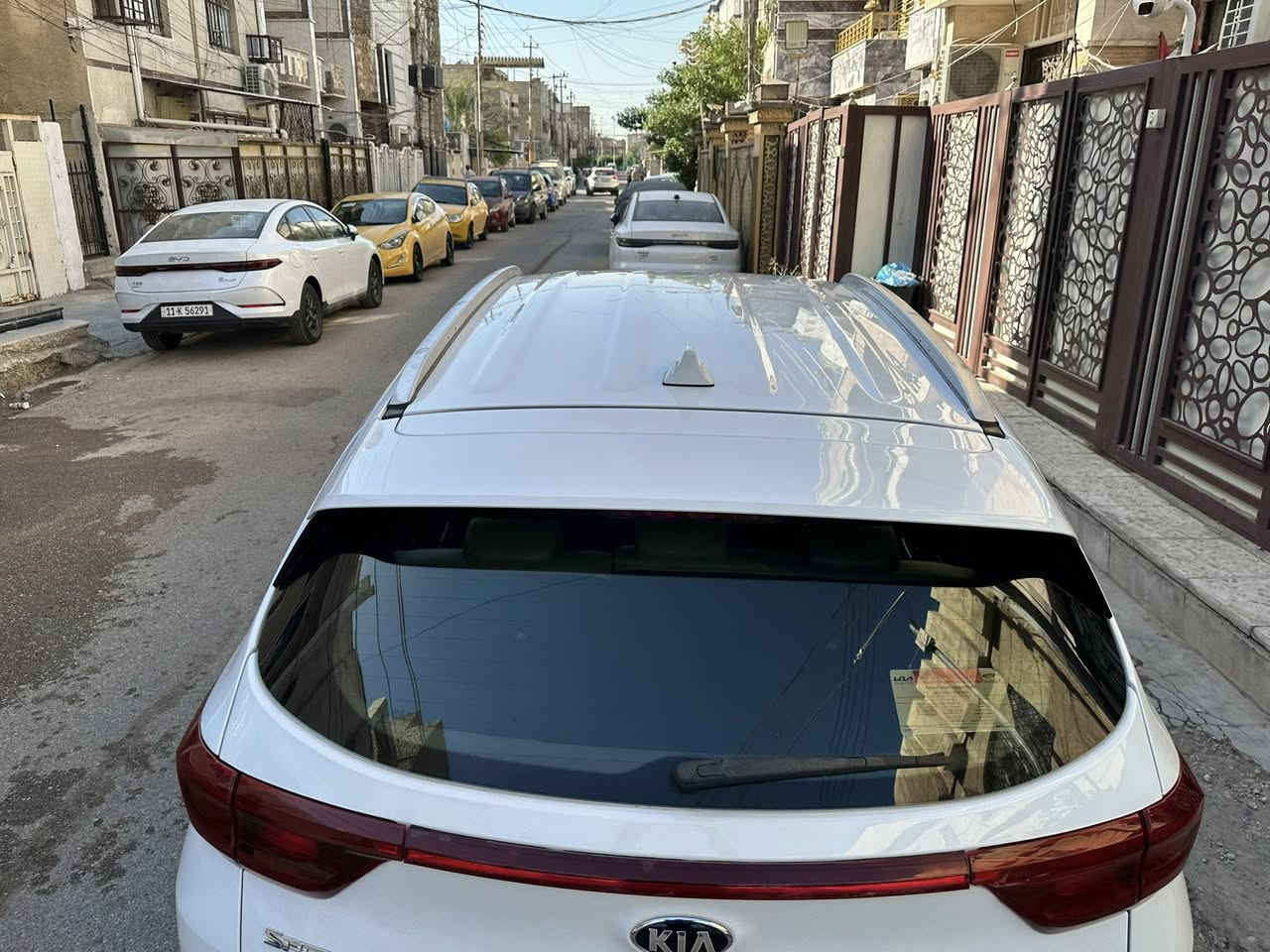 السلام عليكم 
سبورتج ٢٠ خليجي الشركه الدولية العراقية
مواصفات العاديه كفاله كير و مكينه
حساس امامي و خلفي
٢٠٠٠دوش
موضح الضرر ب سونار 
بصمتين سويج
ماشيه ٨٩ الف حقيقي
مكان بغداد حي سومر 
رقم صاحب سياره 
سنويه جديده ارقام بغداد الانكليزي جديد تحويل ثاني يوم 
*********** و متوفر واتساب السعر ١٩٥ وبيها مجال
