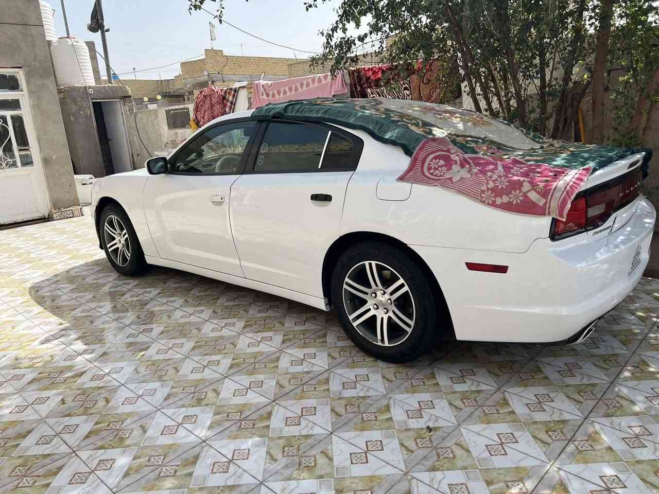 السلام عليكم

جارجر البيع 
موديل 2014سياره جاهزه محرك وكير وحداديه تخم تاير ويل خليجي جديد تبريد ثلج  سياره بسمي رقم بغداد نكليزي 
المكان ناصريه قضاء الشطره 
رقم الهاتف ***********
