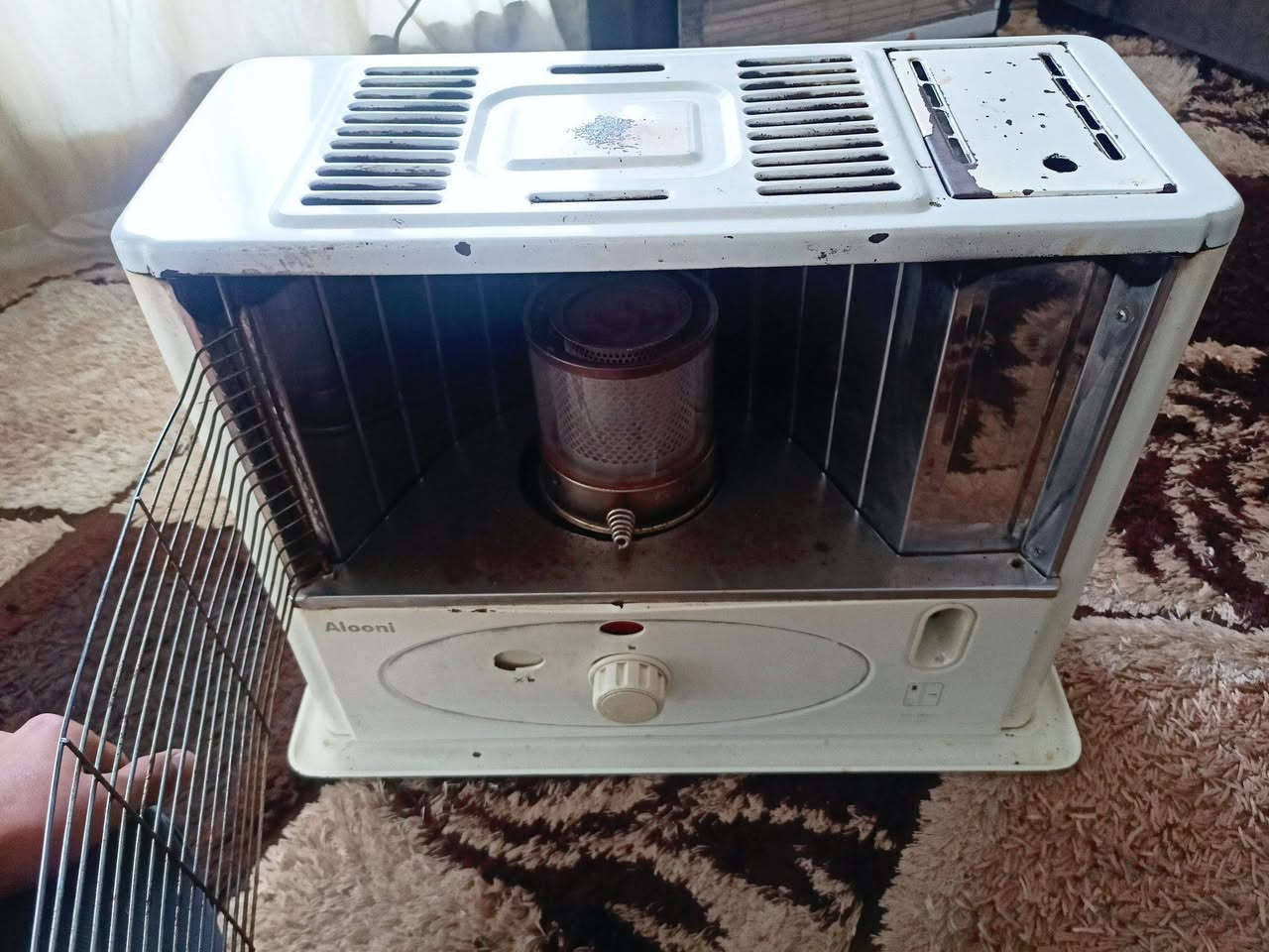 سلام عليكم صوبه للبيع نظيفةكامله شغاله وبسعر بس 60 الف بعقوبه التحري(***********).
