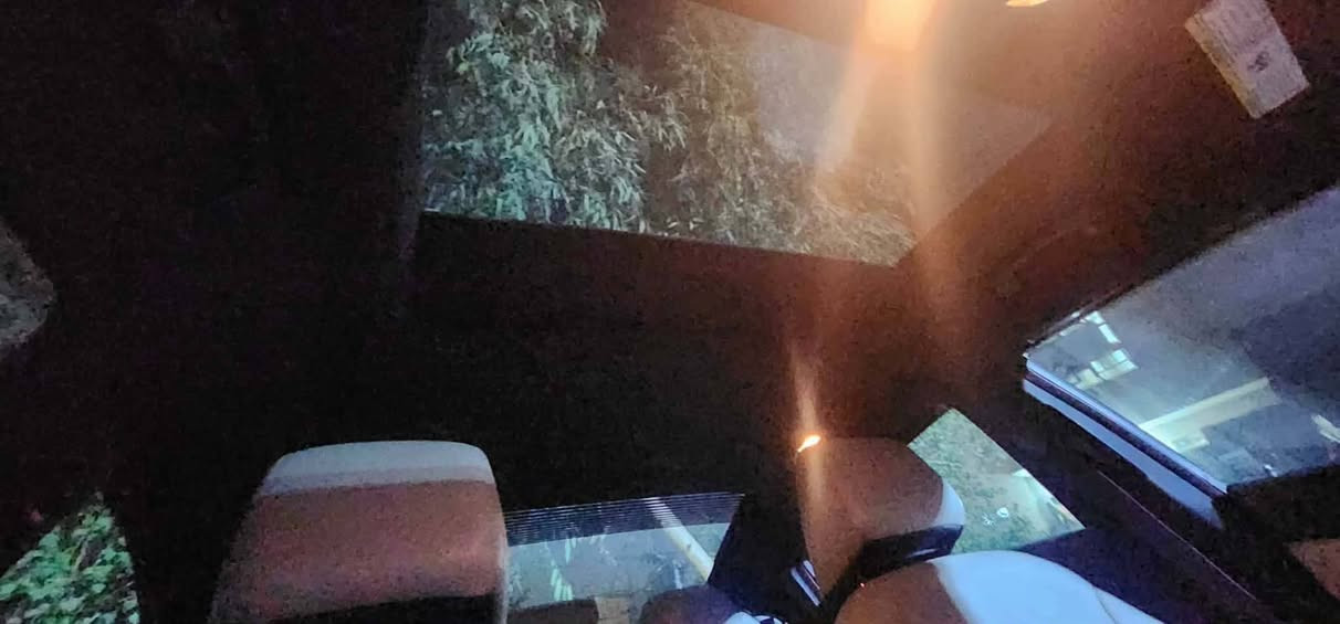 السلام عليكم جارجر رقم بغداد جديد هزه جديده مديل ١٤ بيه فقط صبغ اثر جراد والباقي مكفول .وارد كندي . الصبغ جاملغين خلفي او باب السدر والباب الخلفي  كفاله من حادث او ايرباك
محرك ٣٦٠٠ كيرر طياره  . فتحه بالقماره .كشنات السايق والسدر تتدفئ. كشن السايق كهرباء ..السعر 150 اوبيه مجال حك الجيه
***********
