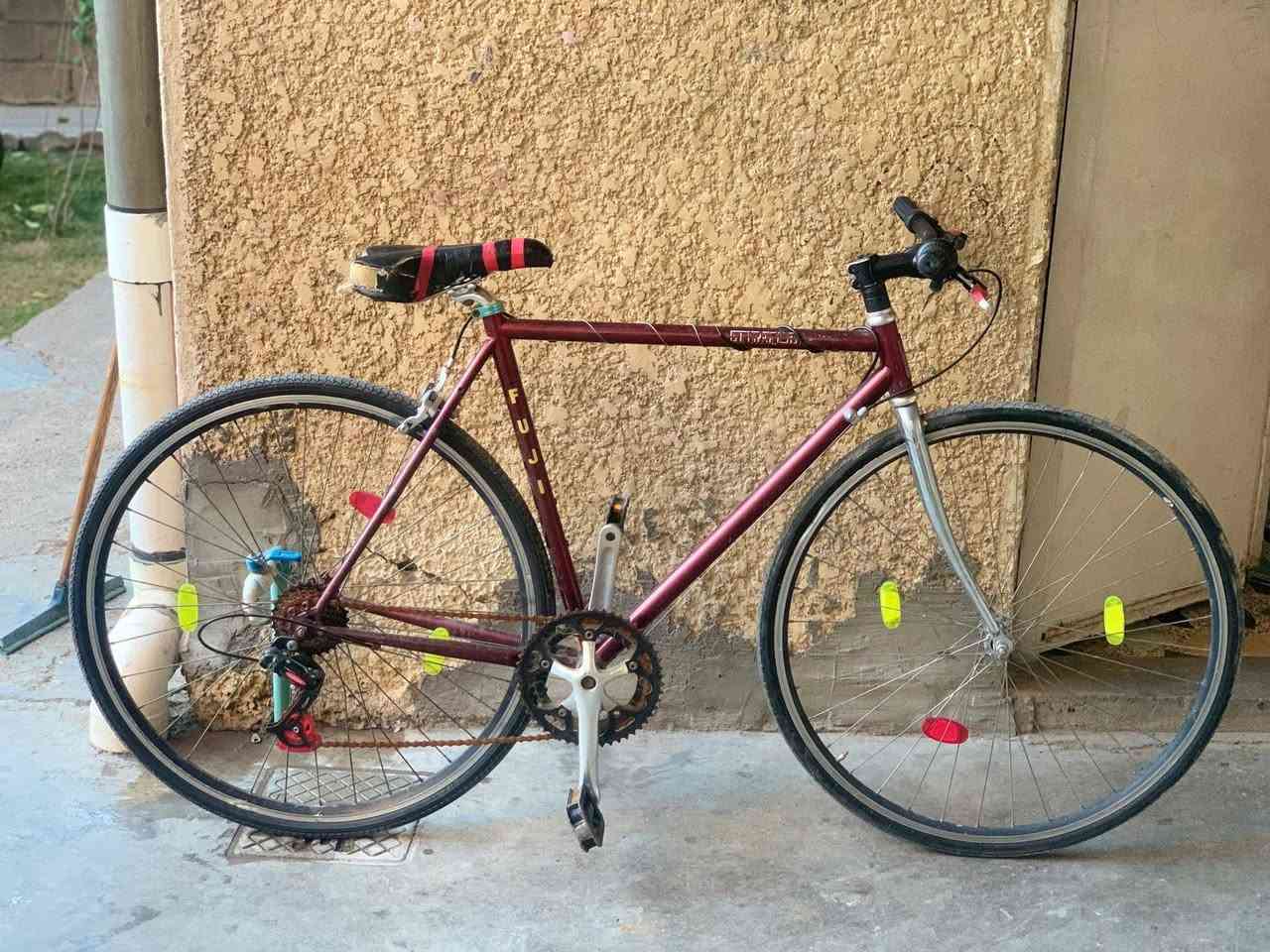 السلام عليكم
من رخصة الاداره متاح ٣ بايسكلات مستعمل نظيف  الكل السعر ١٢٥  العنوان بغداد حي الاورفلي هاتف ***********    بدون حجز رجائا خابر وتدلل
