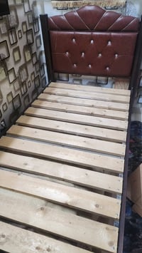 سرير • أثاث نوم