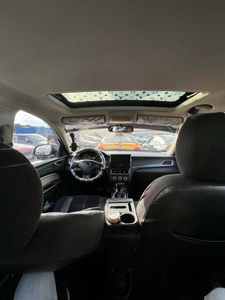 فاو b30 2019
مواصفاته 
سقف سلايت 
منظومه غاز 
شاشه ايباد 
كير اوتو 
تحكم استيرن 
بي قطعتين تعديل بارد 
رقم صاحب سياره سعرها 77 بيها مجال بسيط 
*********** كركوك, العراق
