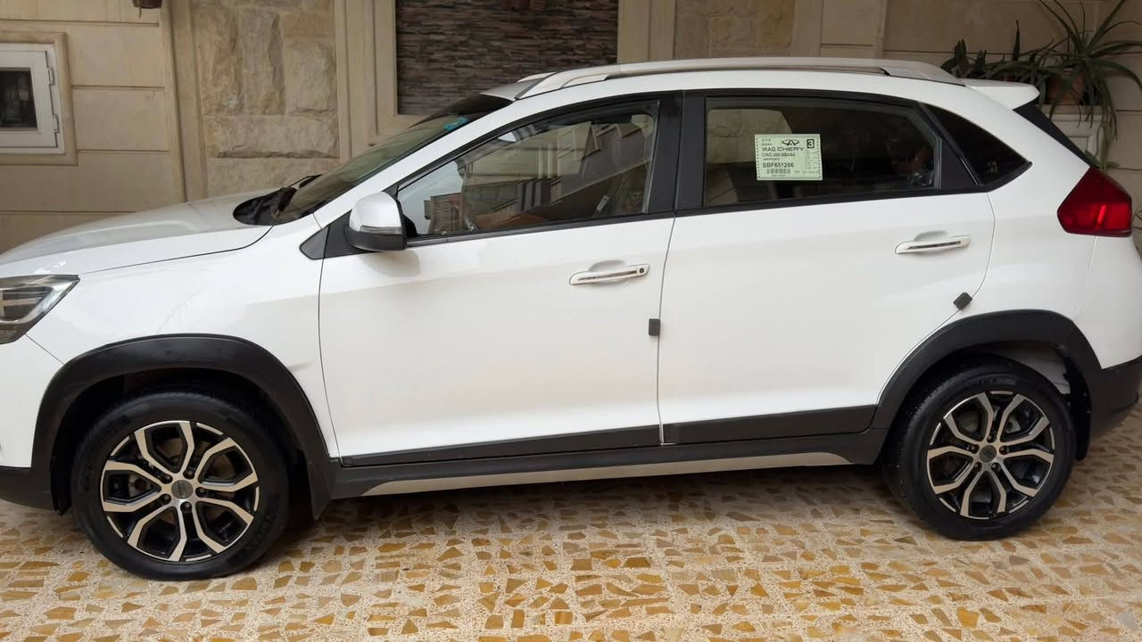 شيري تيكو 2 برو موديل 2018
السيارة حرة  رقم بغداد انكليزي صاحبها بالموصل تحويل أو وكالة ...كابون بانزين ماستر...
سيارة جديدة مكفولة كفالة عامة من كلشي جاهزة 
محرك 1500 دبل نوزل 
كير ميكانيكي 6 نمرات
ماشية 60 الف
كشنات جلد لونين
تبريد ممتاز
 شاشة اندرويد أصلية حساس خلفي ولدات امامية
تحكم ستيرن جهتين واشاير بالمري...ويل كروم وبيها 
مواصفات بعد
السعر النهائي90
للاستفسار ***********
