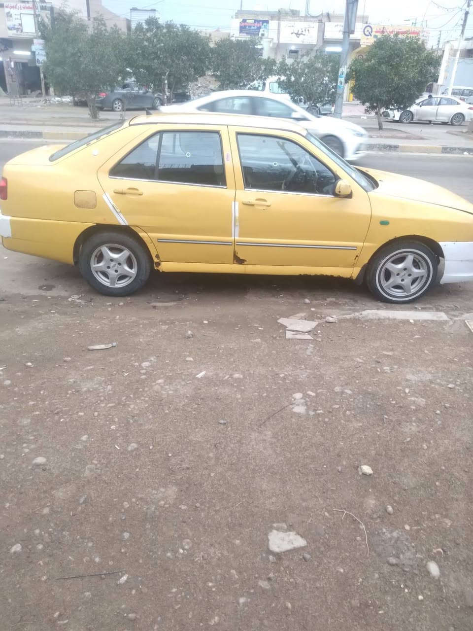 سياره سمند للبيع 2009 السعر 15 سياره جاهزه اي نقص مابيه الشراي اتصال على هذا ***********
