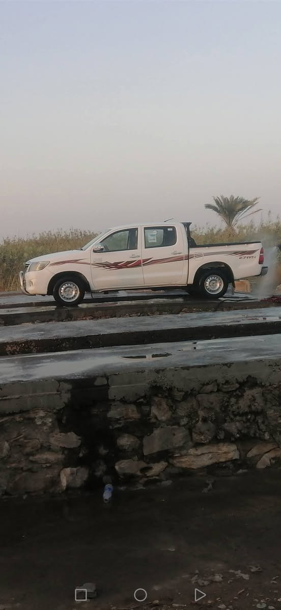 السلام عليكم سياره ٢٠١٤ مكفوله بسمي رقم مثنى *********** ترهم مراوس السعر ١٧٠ وبيه مجال بسيط
