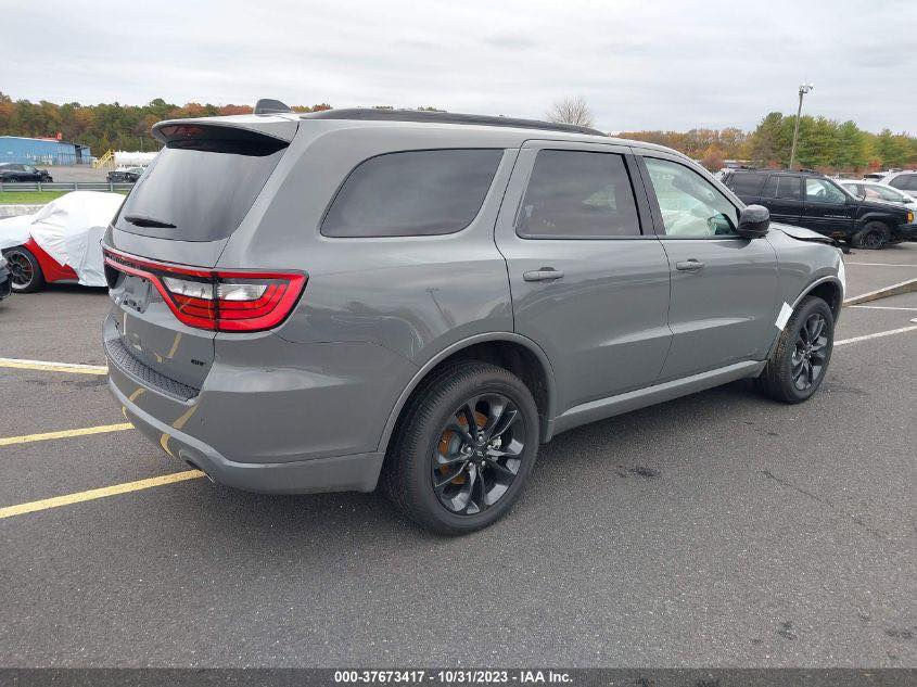 السلام عليكم ورحمة الله وبركاته
للبيع 
الاتصال علی الرقم ***********
دوج دورنكو 2023 GT
 دخول جديد
اللون اسمنتي Charcoal
محرك V6 سلندر 3600 
حساسات خلفية
 

الابواب الامامية بصمة
رادار  خلفي  وجانبي
مثبت سرعة
نظام تثبيت السرعة التكيفي
نقطة عمياء
جنطة كهرباء
فتحة سلايد
اطفاء ذاتي
ستيرن تدفئة
تشغيل عن بعد
توقف ذاتي عند الرجوع 
parksense automatic braking

كشنات مخمل  كهرباء ترحيب وخزن
الكشنات الامامية تدفئة 
الكشنات الخلفية تدفئة

وضعيتان قيادة
لايتات زنون
كامرة دوارة
شاشة كبيرة
ماشية ٣ الف ميل قابل للزيادة
حادثها دعاميه فقط ومرجعها نفسها بلاديه لا صبغ لا تبديل كفاله عامه السياره من صبغ وتبديل وفتح
السعر ٣٨٠ وبيها مجال  

حالة الايرباكات: الايرباك طاك والدشبول مغلف
والدركة راجعة اصلية
رقم بصره  الجديد بإسمي
مكان السيارة:  البصره
