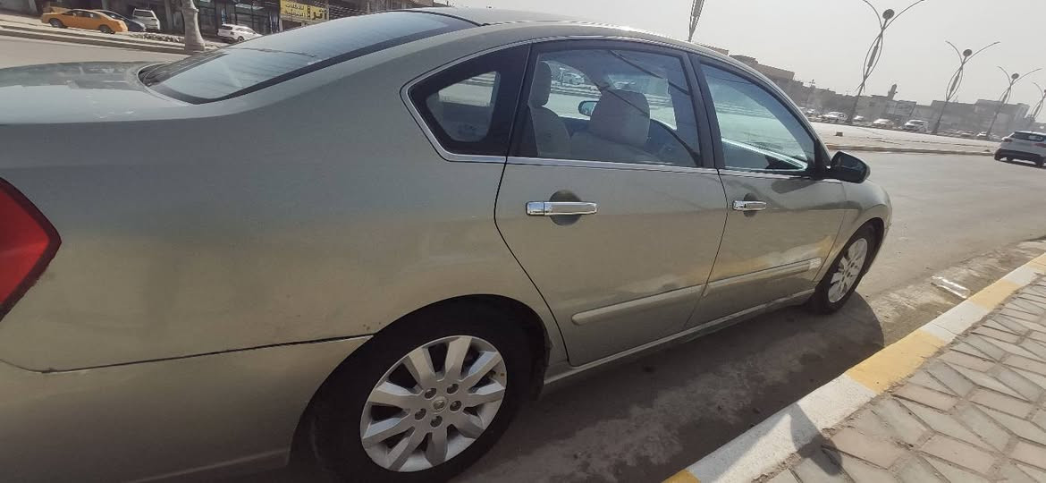 السلام عليكم رينو سافران ٢٠٠٩ رقم بابل ٦ سلندر المحرك بحالة ممتازة والگير جديد بيها باب وچاملغ امامي مصبوغات وبيها بارد مكانها الديوانية السعر ٨٥ وبيها مجال رقمي ***********
