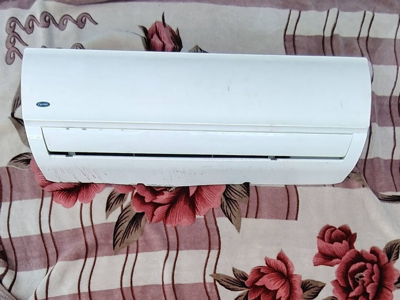 للبيع كارير طنين فقط داخليه    سعره 125 *********** ***********

