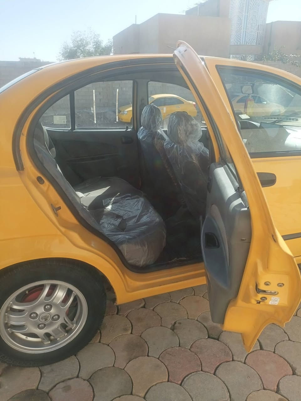 السلام عليكم طيبه موديل 17 رقم بغداد نكليزي مصفره هيئه وغرامات مكفولة كفاله عامه كير مكينه  شواصي كله كفاله عامه مكانه كربلاء المقدسة الاستفسار أكثر أتصل
***********
