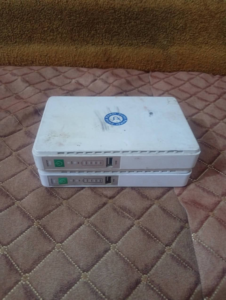 السلام عليكم 
اجهزه يو بي اس عدد اثنين 
واحد شغال طبيعي والثاني شحنه يطول ساعه 
ينراد تبديل بطاريات قيموهن واخذوهن 
محتاجه اشتري علاج ومسواك وضعنا صعب


**إذا كنت صاحب هذا الإعلان وتريد حذفه لأي سبب، رجاءا أرسل رسالة إلى الدعم الفني**