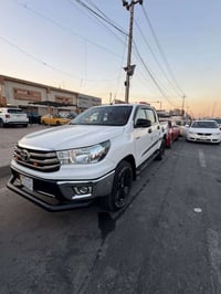 تويوتا • ٢٠١٨ • بدون صبغ